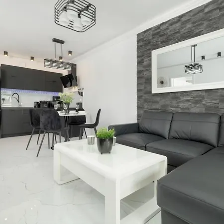 Black Miodowy Dom Apartment *