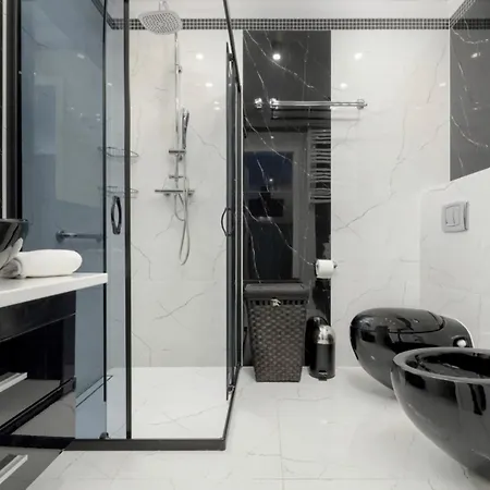 公寓 Black Miodowy Dom 科沃布热格