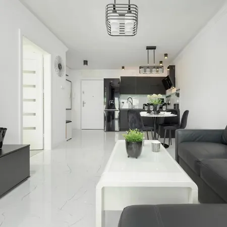 Black Miodowy Dom 公寓 科沃布热格