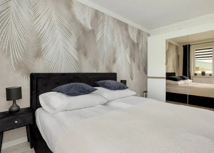 Apartament Black Miodowy Dom *